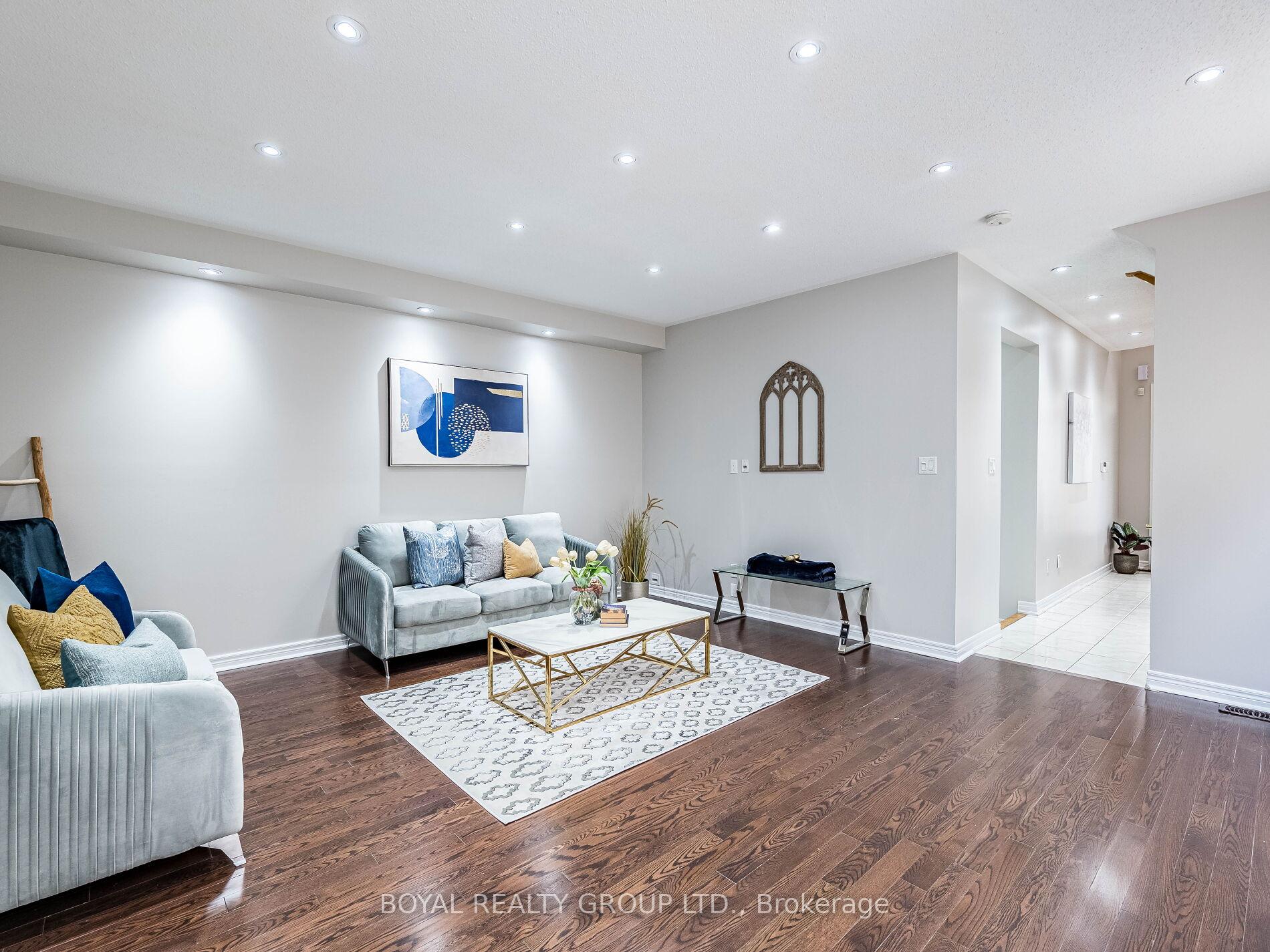 Photo 6 of 128 Rocky Point Crescent, Brampton, Madoc — HOMEH