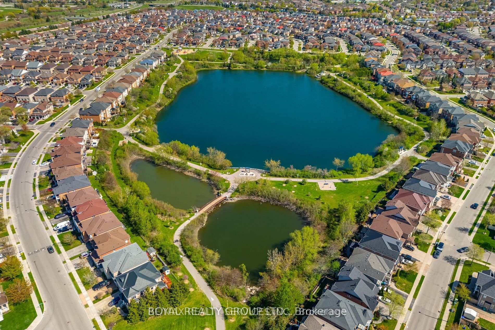 Photo 31 of 128 Rocky Point Crescent, Brampton, Madoc — HOMEH