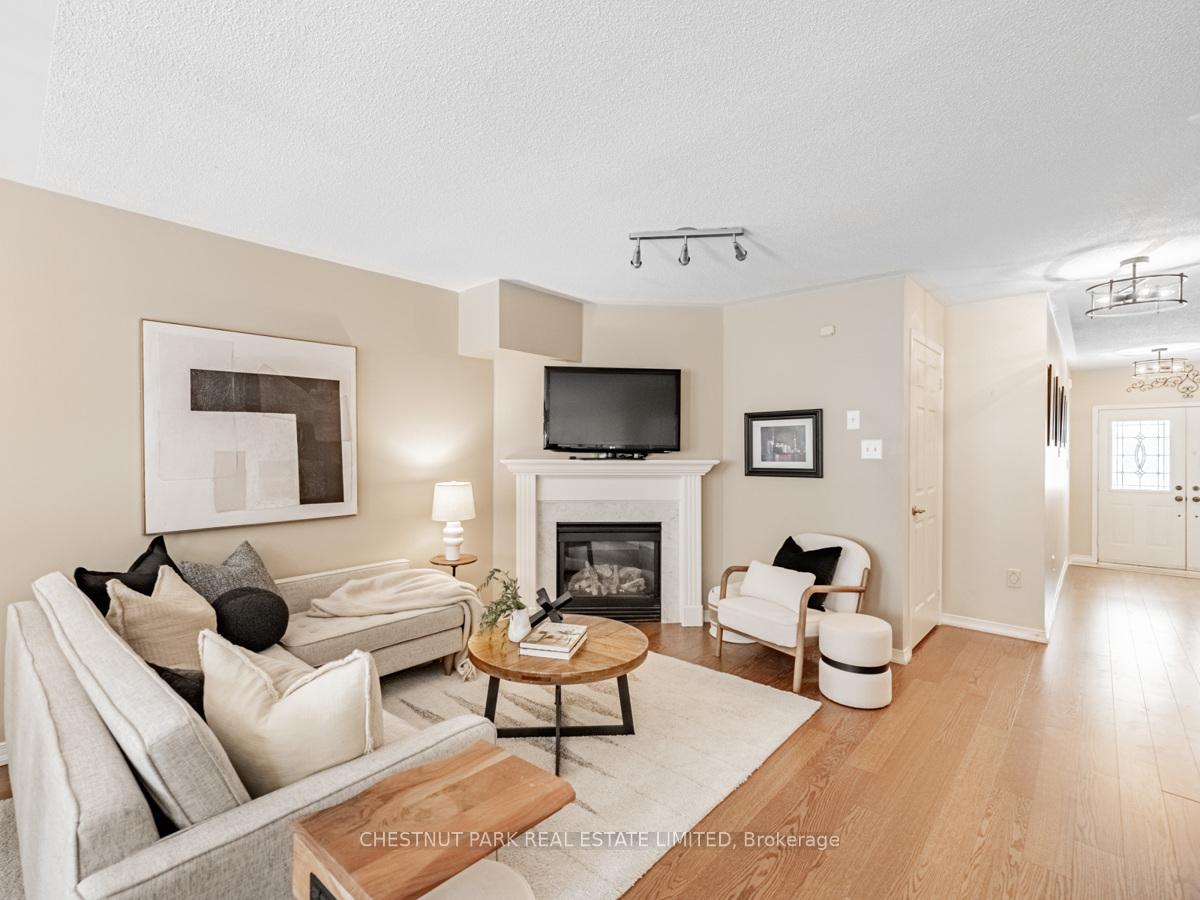 Photo 4 of 5195 Thornburn Drive, Burlington, Uptown — HOMEH