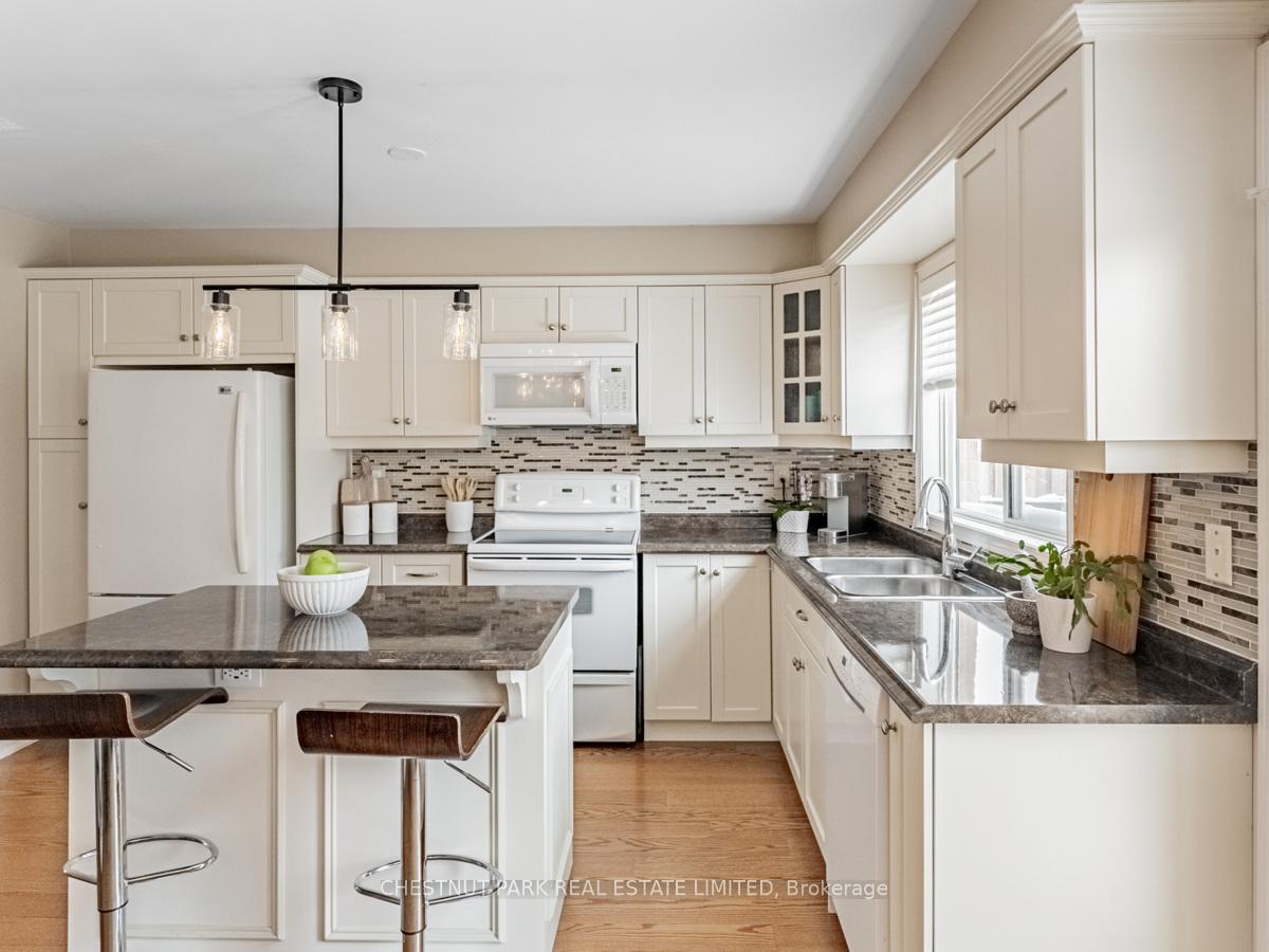 Photo 9 of 5195 Thornburn Drive, Burlington, Uptown — HOMEH