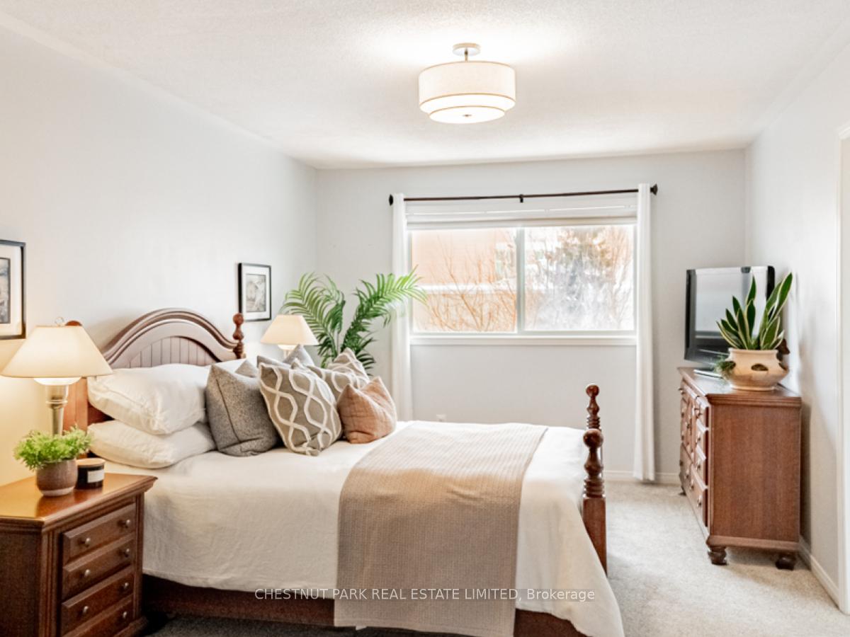 Photo 18 of 5195 Thornburn Drive, Burlington, Uptown — HOMEH