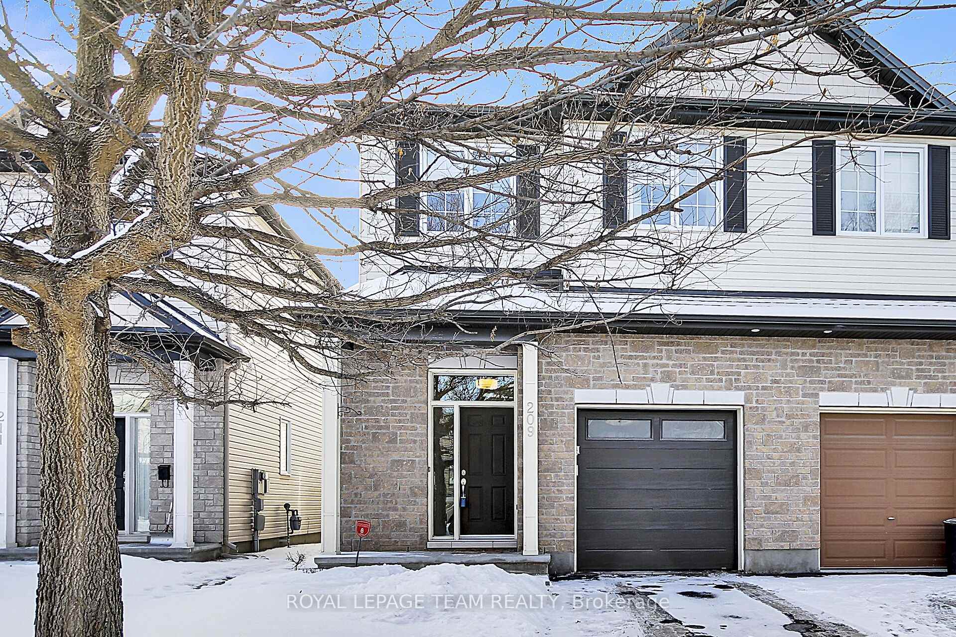 Photo 1 of 209 Harthill Way, Ottawa, Barrhaven - Heritage Park — HOMEH