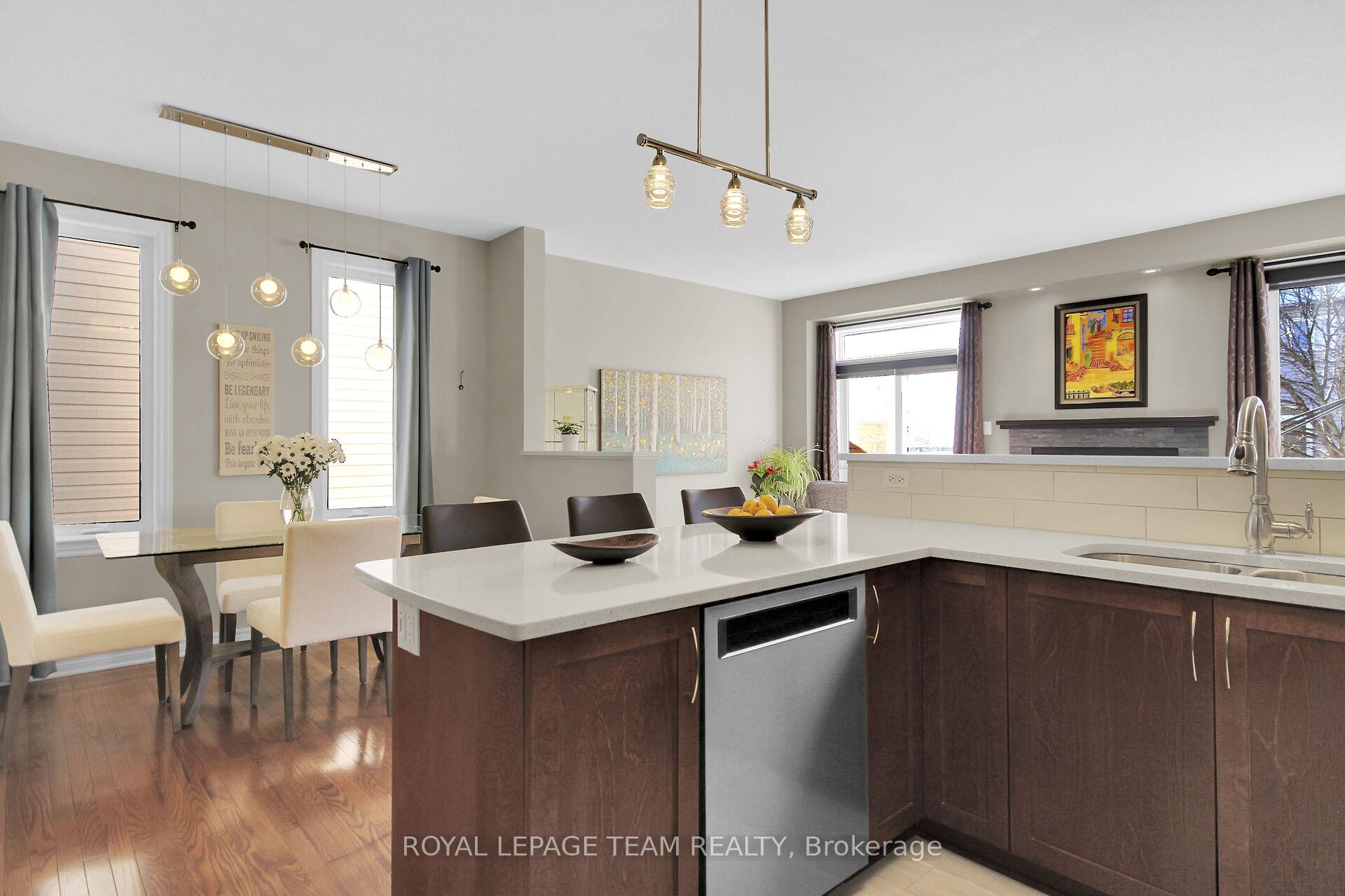 Photo 8 of 209 Harthill Way, Ottawa, Barrhaven - Heritage Park — HOMEH