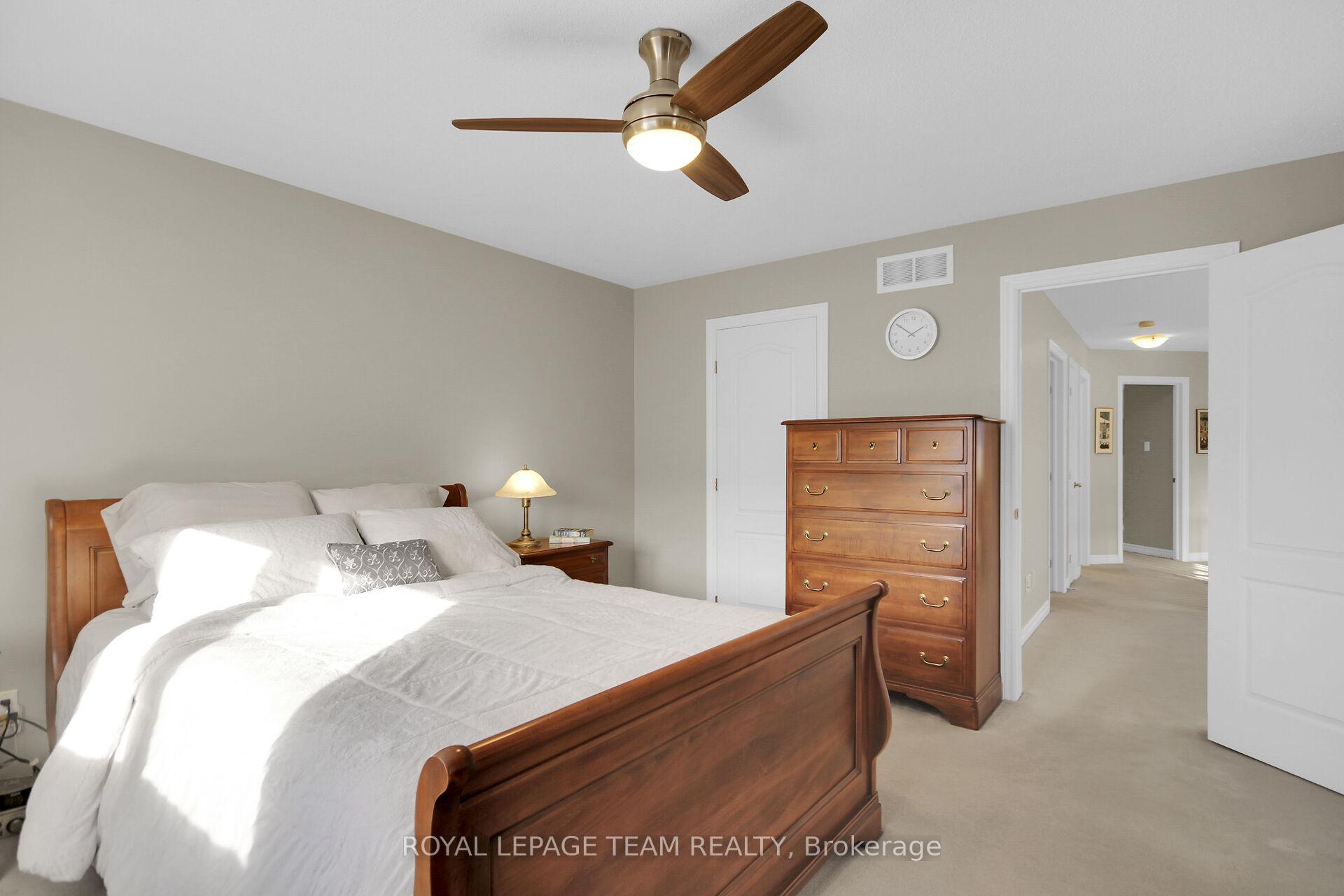 Photo 19 of 209 Harthill Way, Ottawa, Barrhaven - Heritage Park — HOMEH