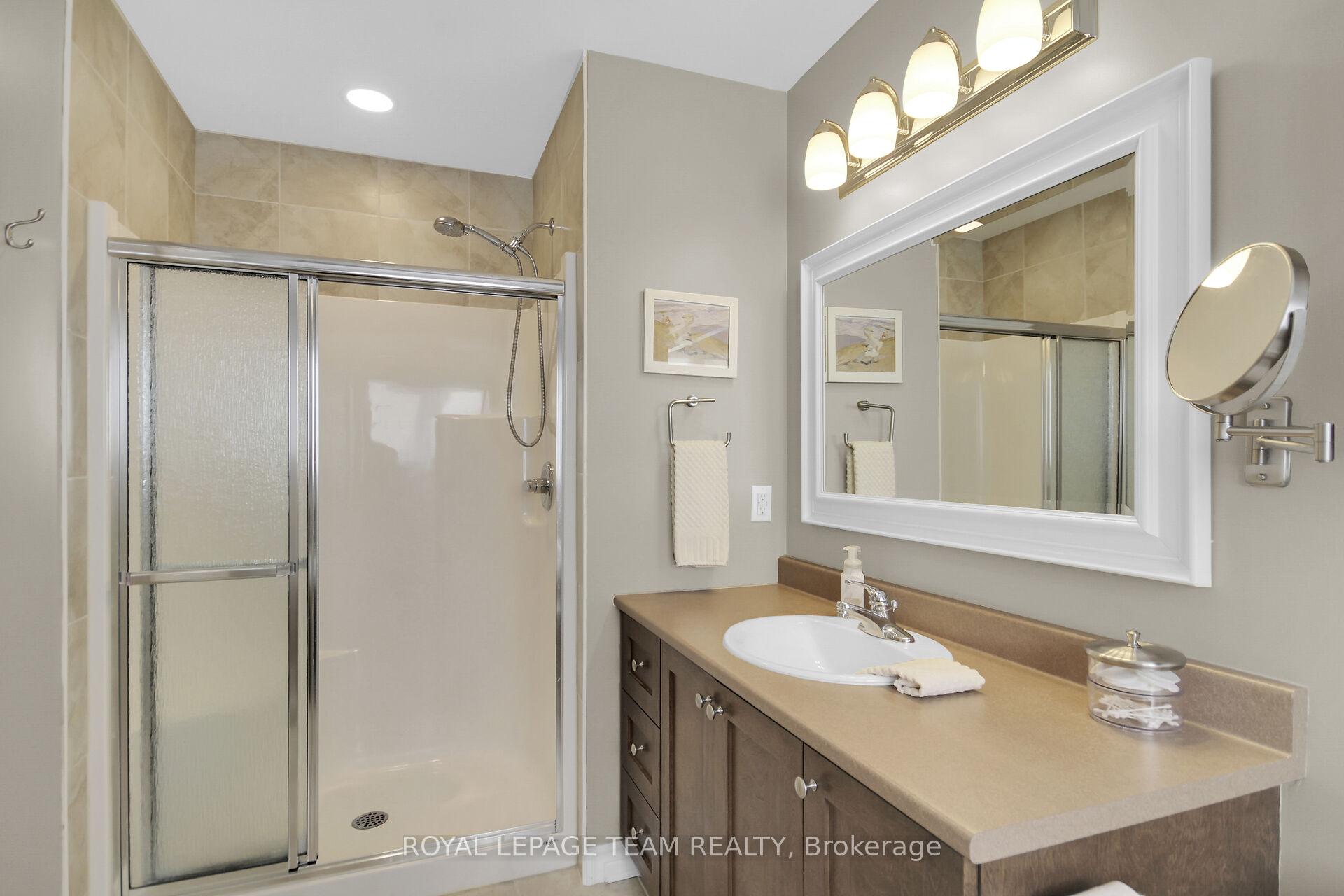 Photo 23 of 209 Harthill Way, Ottawa, Barrhaven - Heritage Park — HOMEH