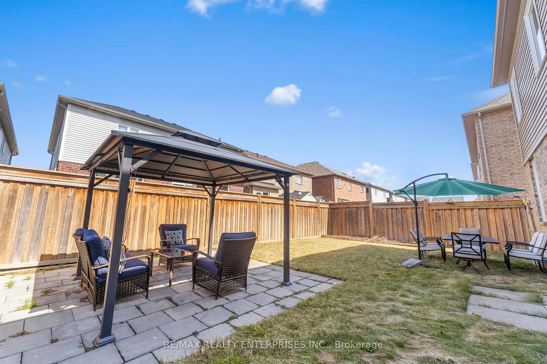 Photo 5 of 358 Windwood Drive, Hamilton, Binbrook — HOMEH