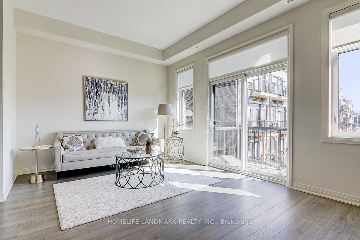 Photo 4 of 115 Arianna Crescent E, Vaughan, Patterson — HOMEH