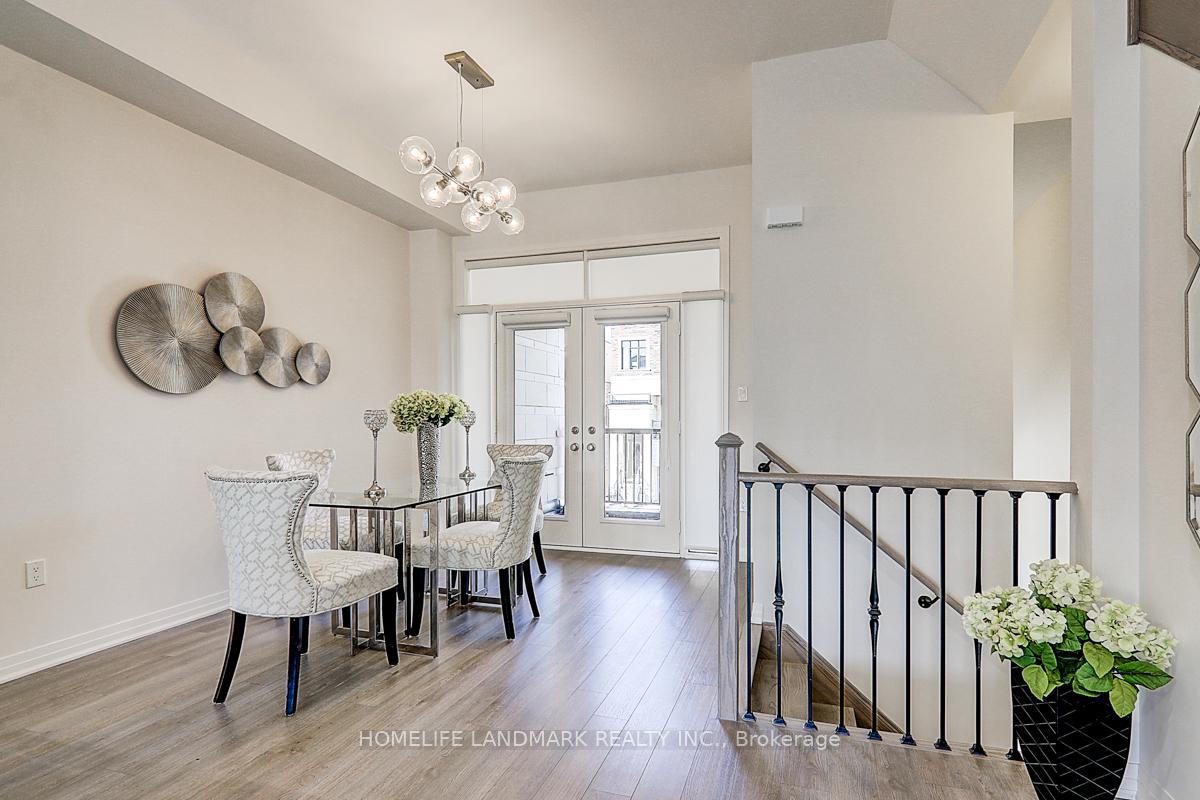 Photo 5 of 115 Arianna Crescent E, Vaughan, Patterson — HOMEH