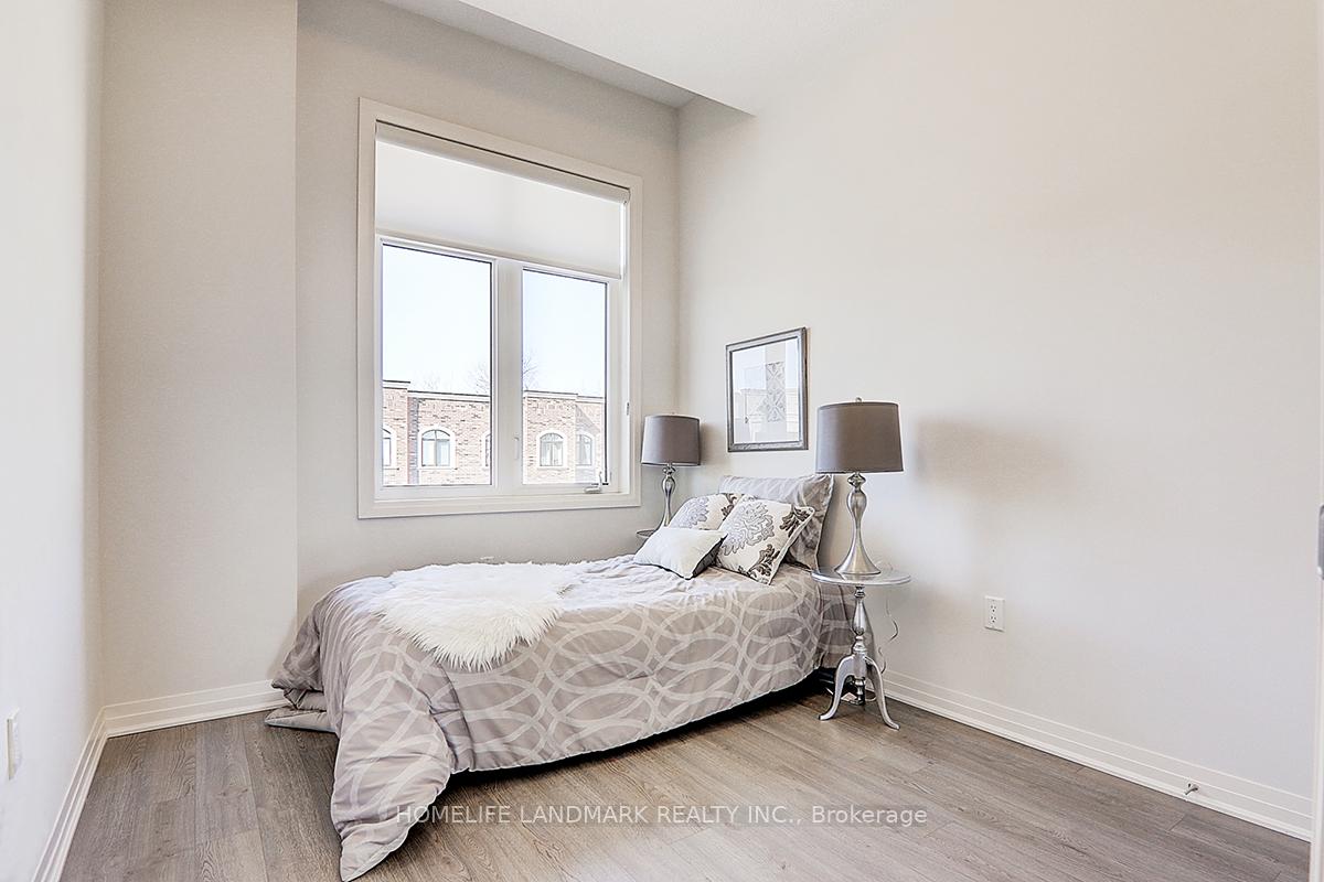 Photo 21 of 115 Arianna Crescent E, Vaughan, Patterson — HOMEH