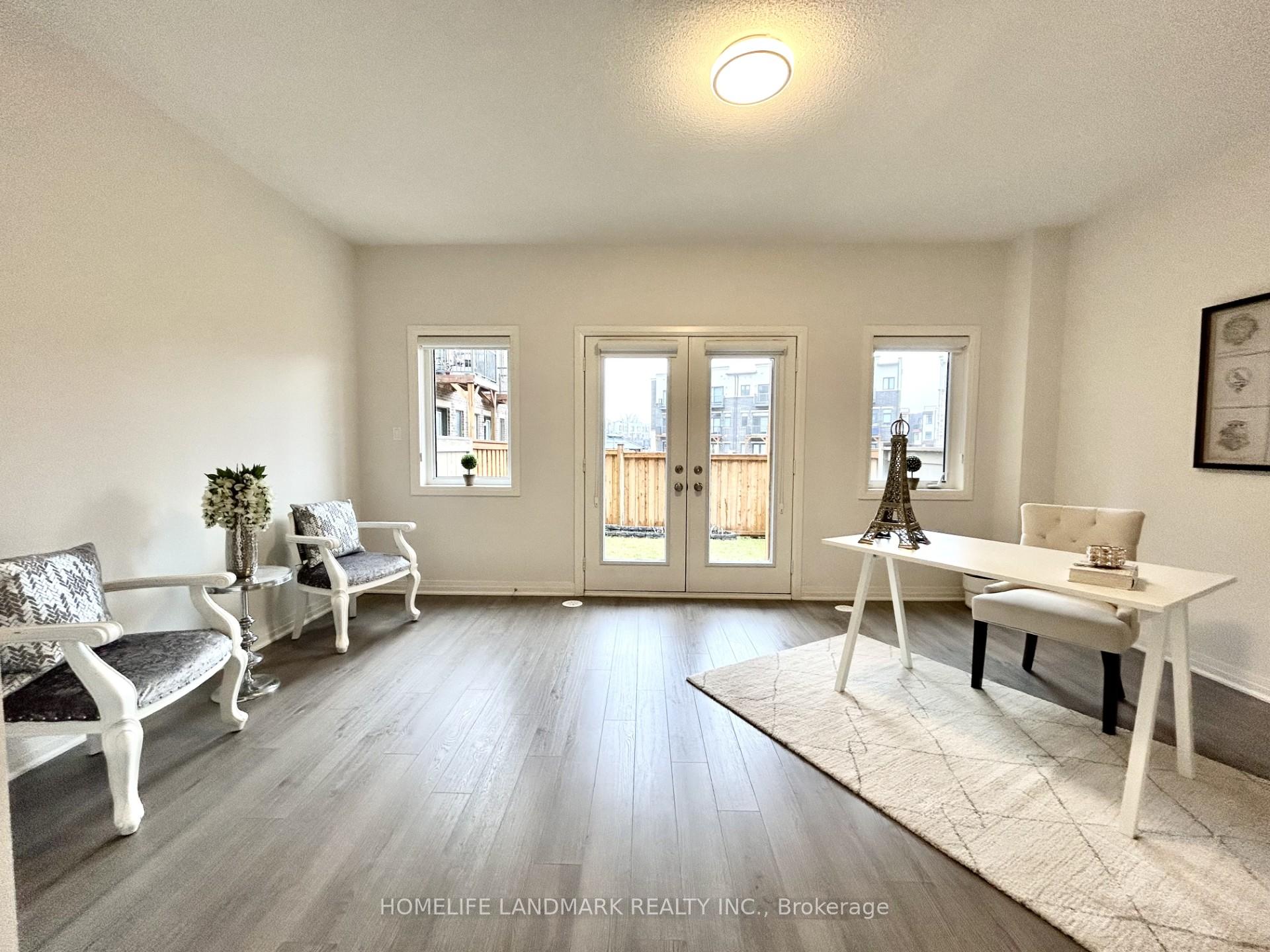 Photo 26 of 115 Arianna Crescent E, Vaughan, Patterson — HOMEH