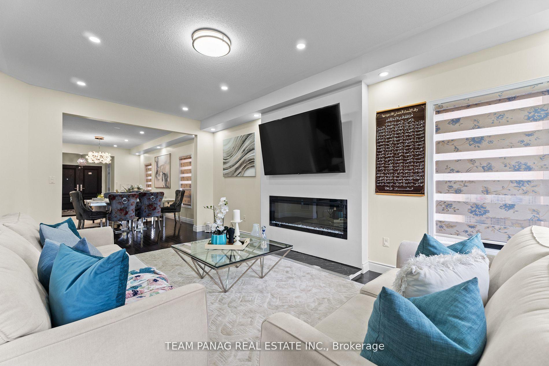 Photo 10 of 15 Brownbush Way, Brampton, Sandringham-Wellington — HOMEH