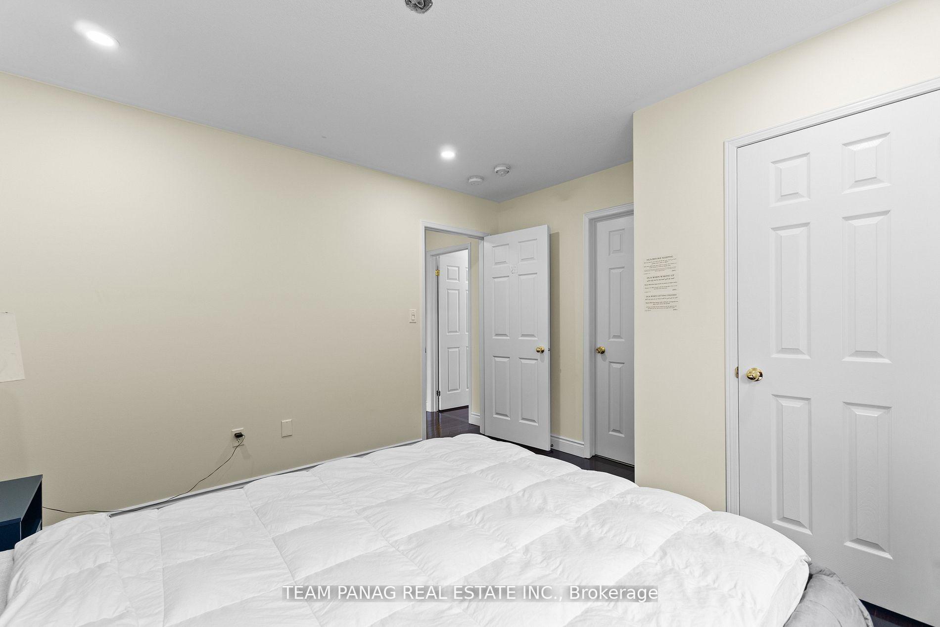 Photo 21 of 15 Brownbush Way, Brampton, Sandringham-Wellington — HOMEH