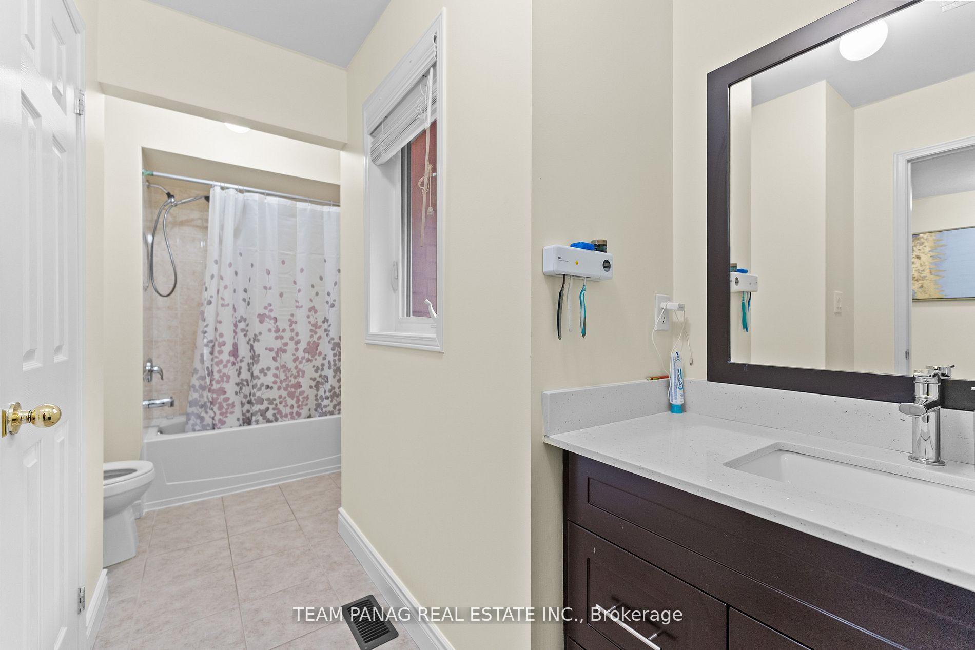 Photo 31 of 15 Brownbush Way, Brampton, Sandringham-Wellington — HOMEH