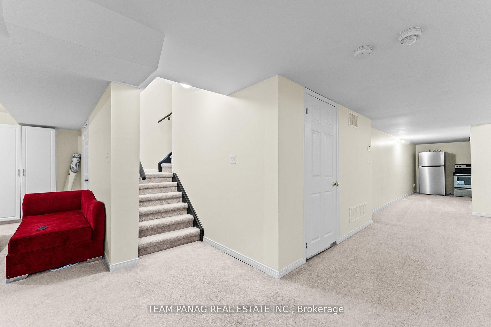Photo 35 of 15 Brownbush Way, Brampton, Sandringham-Wellington — HOMEH