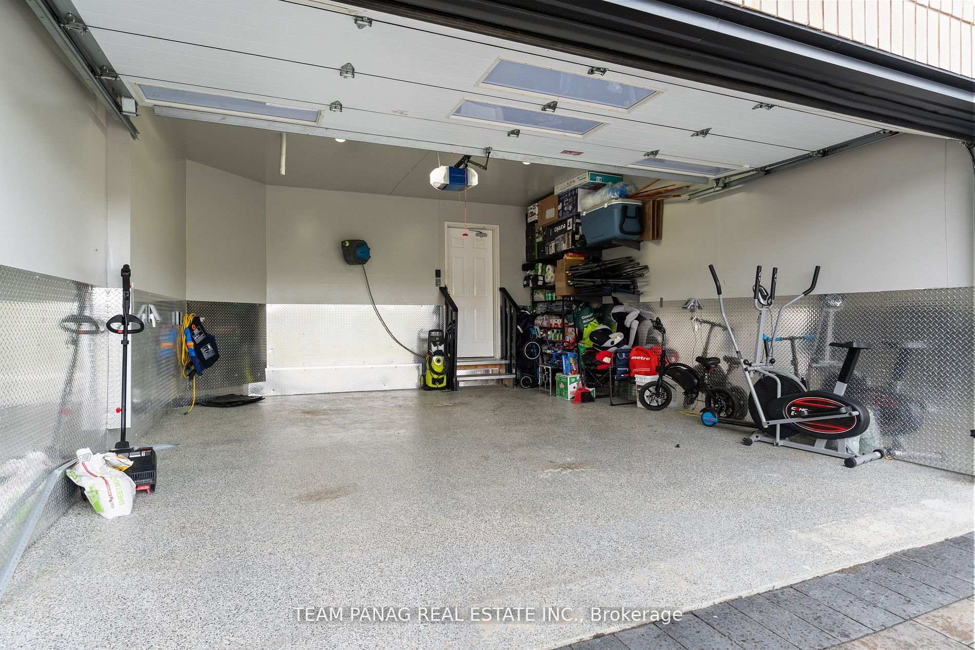 Photo 37 of 15 Brownbush Way, Brampton, Sandringham-Wellington — HOMEH