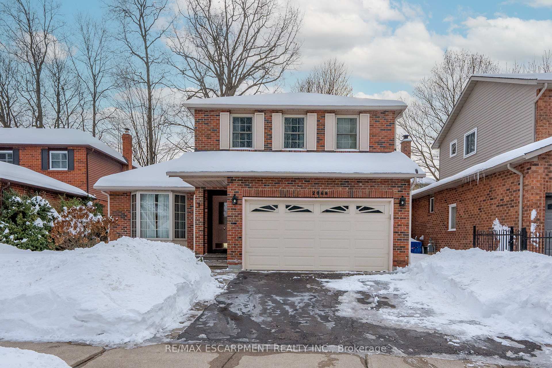Photo 1 of 2068 Headon Road, Burlington, Headon — HOMEH