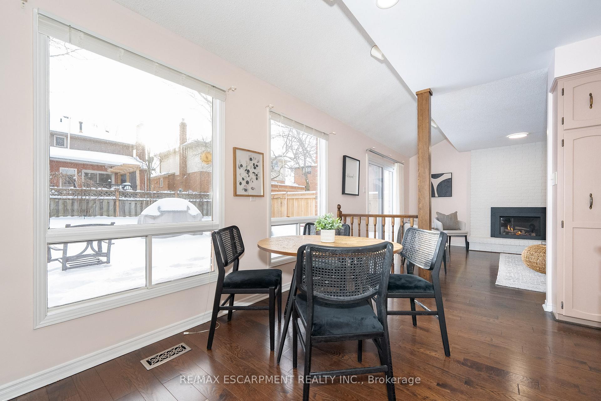 Photo 16 of 2068 Headon Road, Burlington, Headon — HOMEH