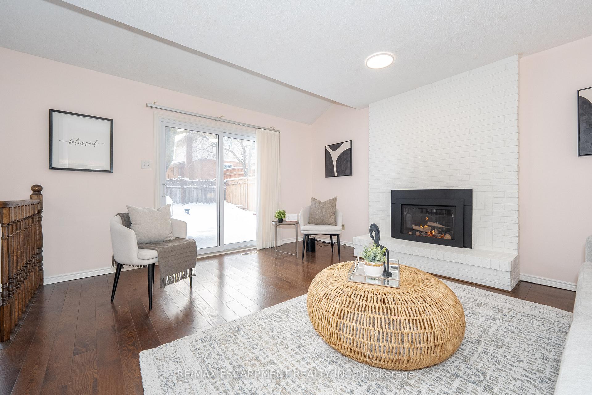 Photo 20 of 2068 Headon Road, Burlington, Headon — HOMEH