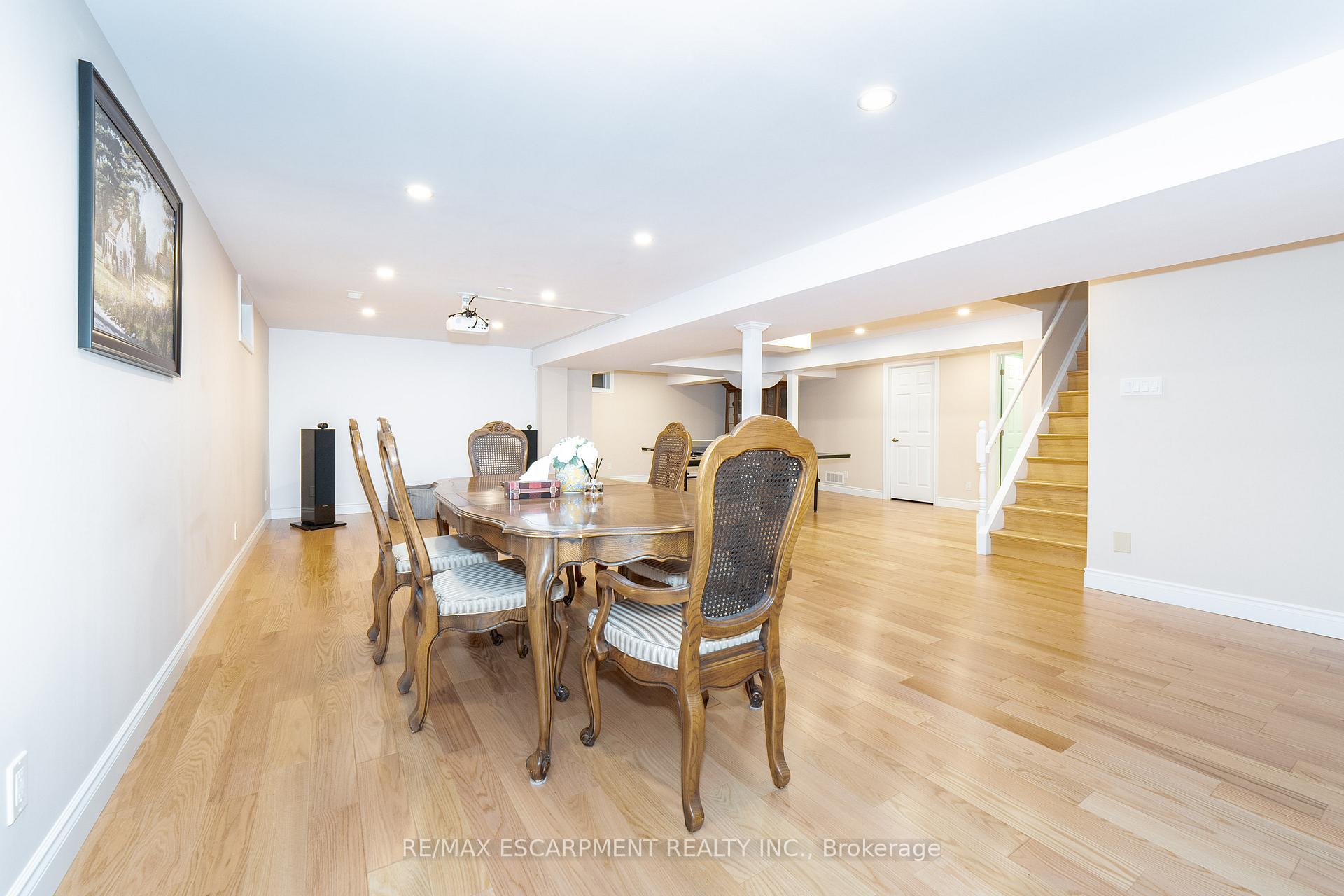 Photo 36 of 2068 Headon Road, Burlington, Headon — HOMEH