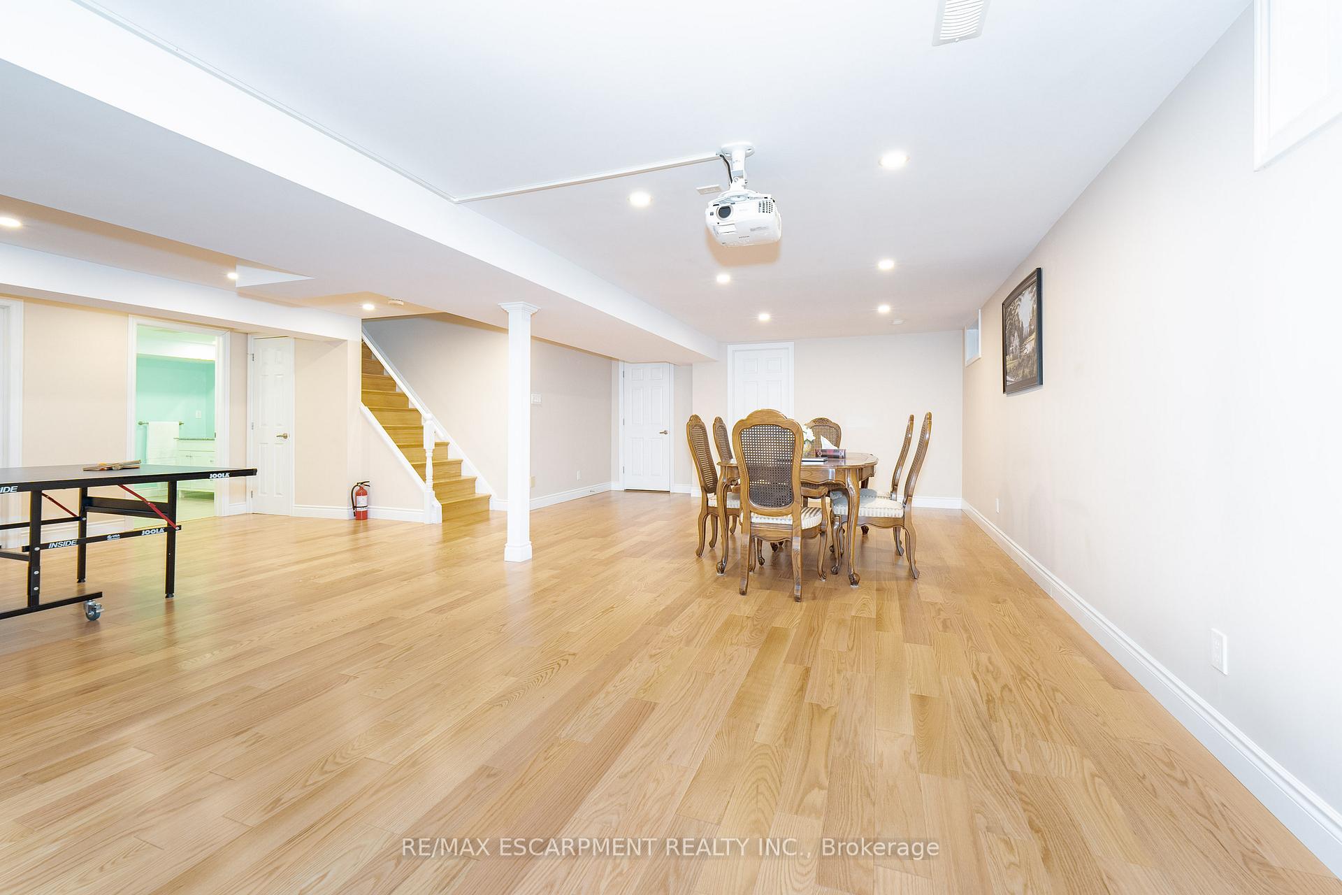 Photo 38 of 2068 Headon Road, Burlington, Headon — HOMEH
