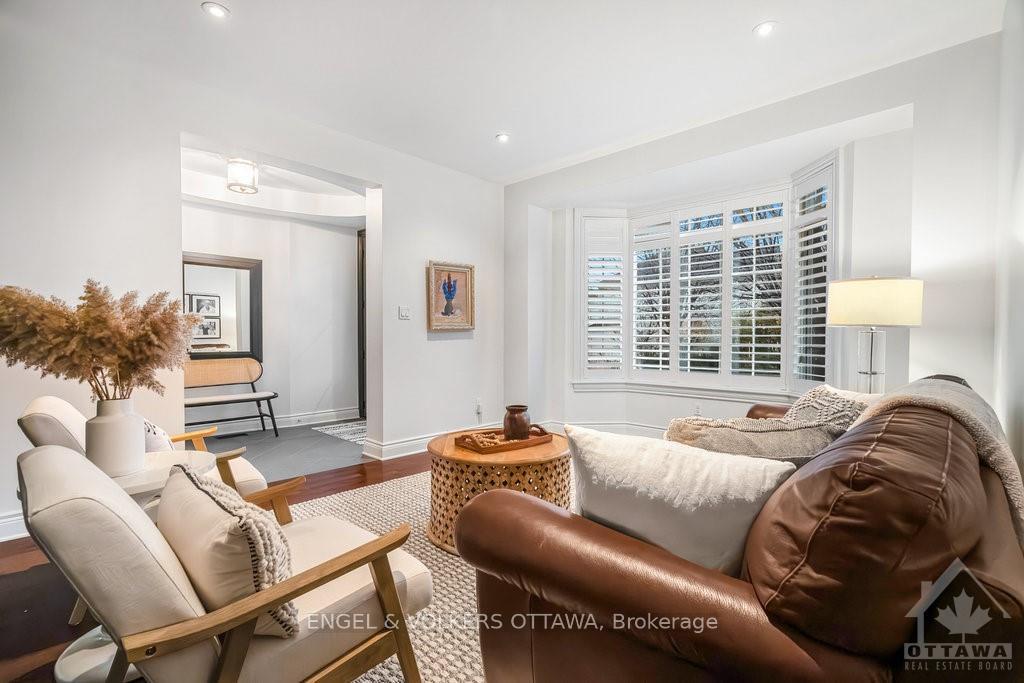 Photo 4 of 142 Chenoa Way, Ottawa, Barrhaven - Stonebridge — HOMEH