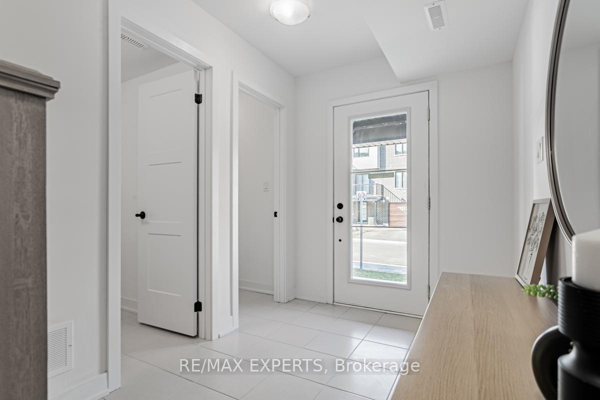 Photo 2 of 26 Silo Mews, Barrie, Rural Barrie Southeast — HOMEH