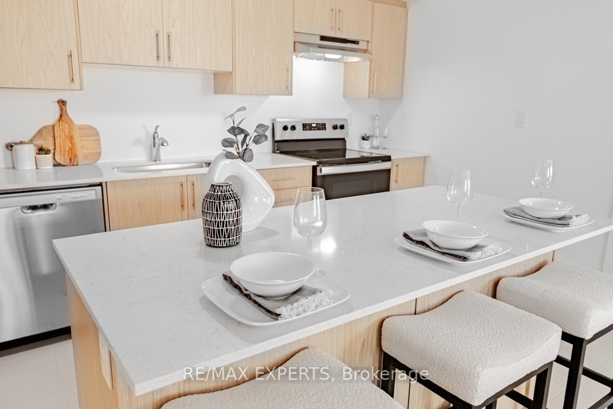 Photo 18 of 26 Silo Mews, Barrie, Rural Barrie Southeast — HOMEH