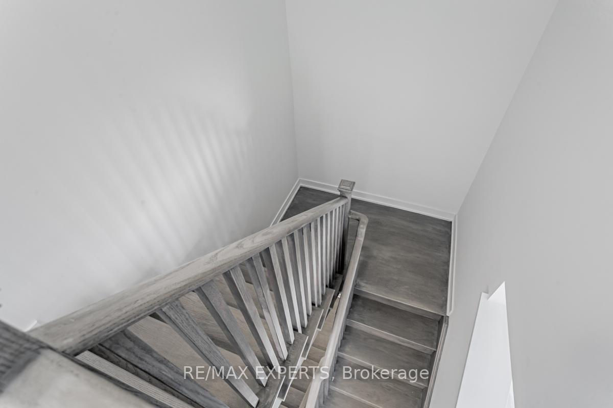 Photo 22 of 26 Silo Mews, Barrie, Rural Barrie Southeast — HOMEH