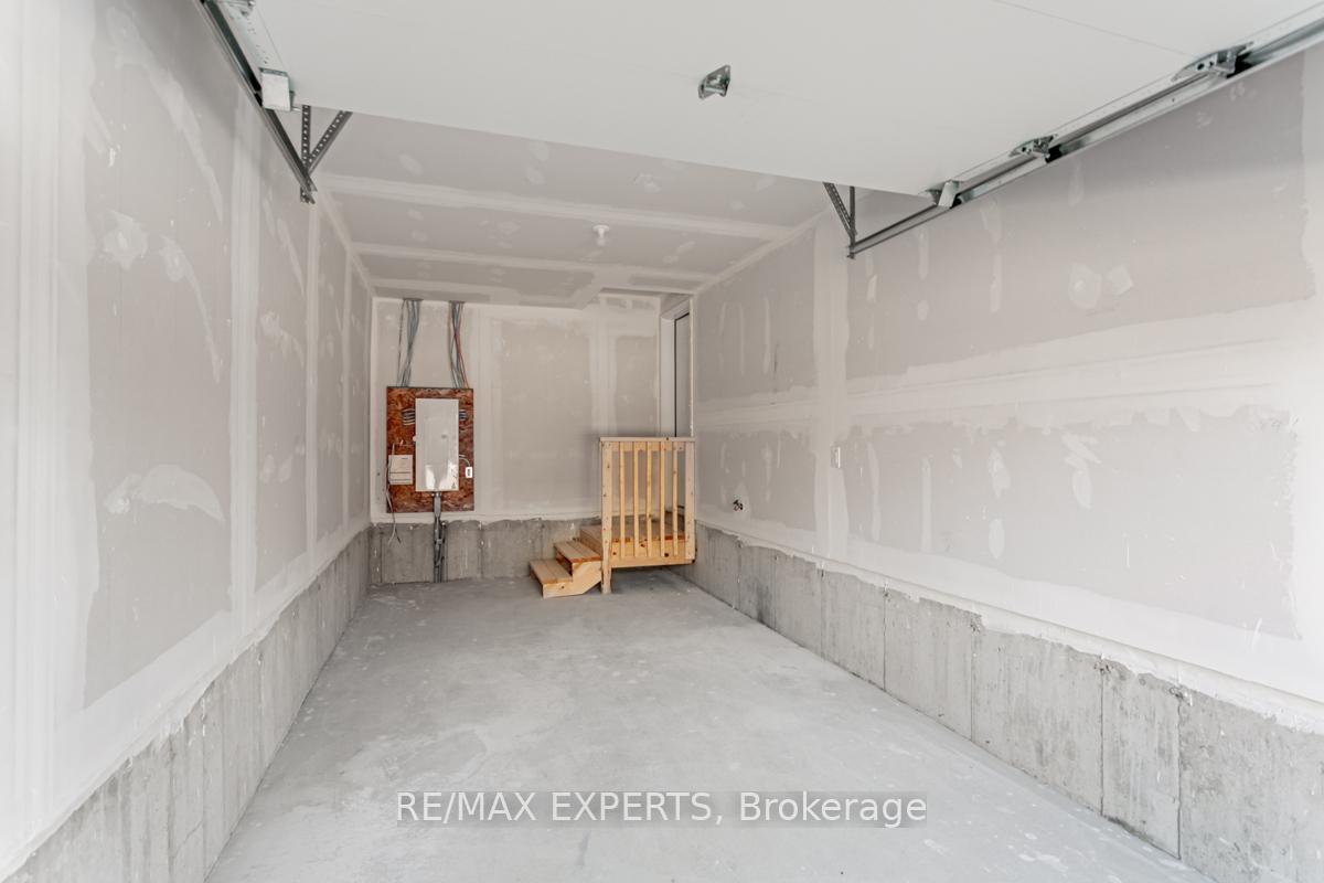 Photo 34 of 26 Silo Mews, Barrie, Rural Barrie Southeast — HOMEH