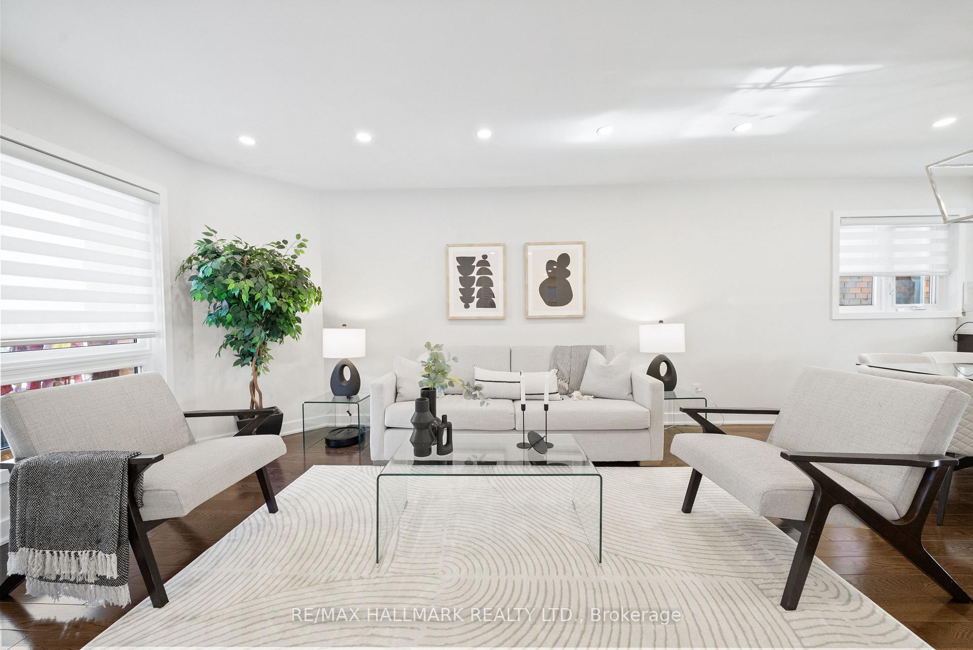 Photo 6 of 92 Marlott Road, Vaughan, Maple — HOMEH