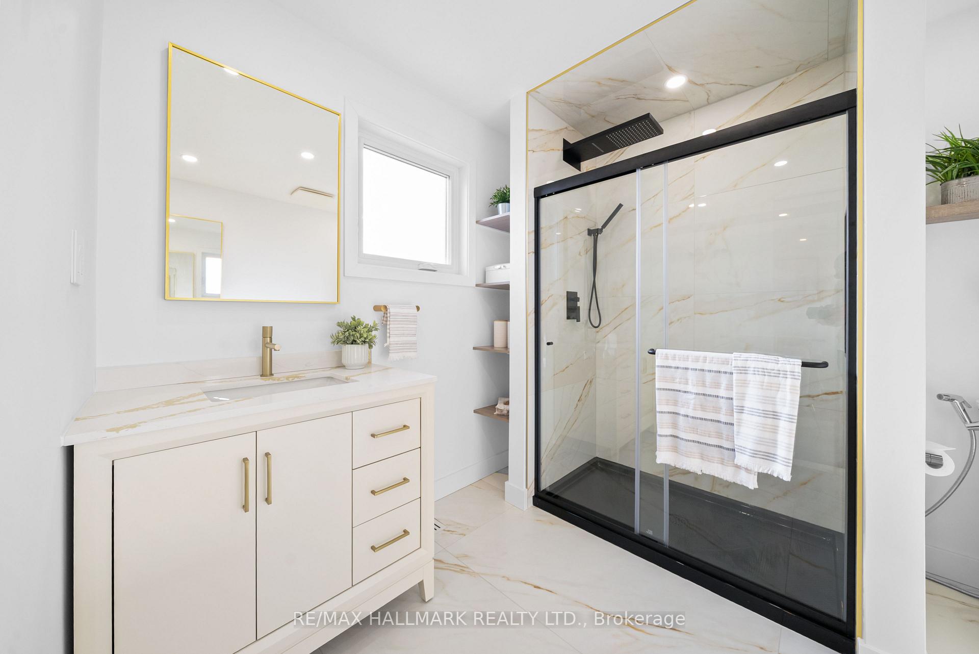 Photo 29 of 92 Marlott Road, Vaughan, Maple — HOMEH