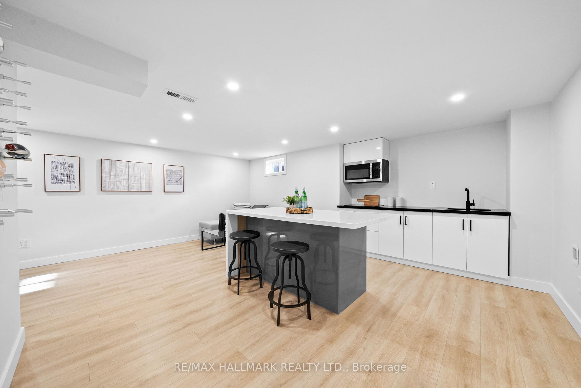 Photo 35 of 92 Marlott Road, Vaughan, Maple — HOMEH