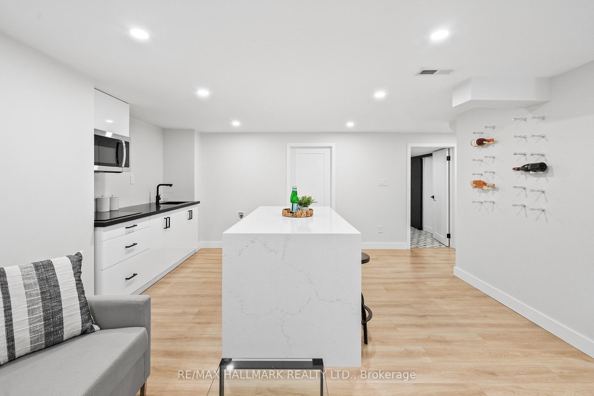 Photo 40 of 92 Marlott Road, Vaughan, Maple — HOMEH