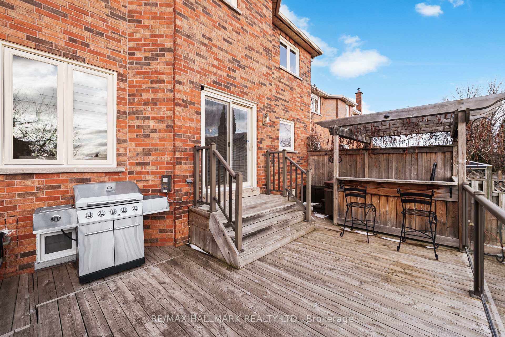 Photo 43 of 92 Marlott Road, Vaughan, Maple — HOMEH