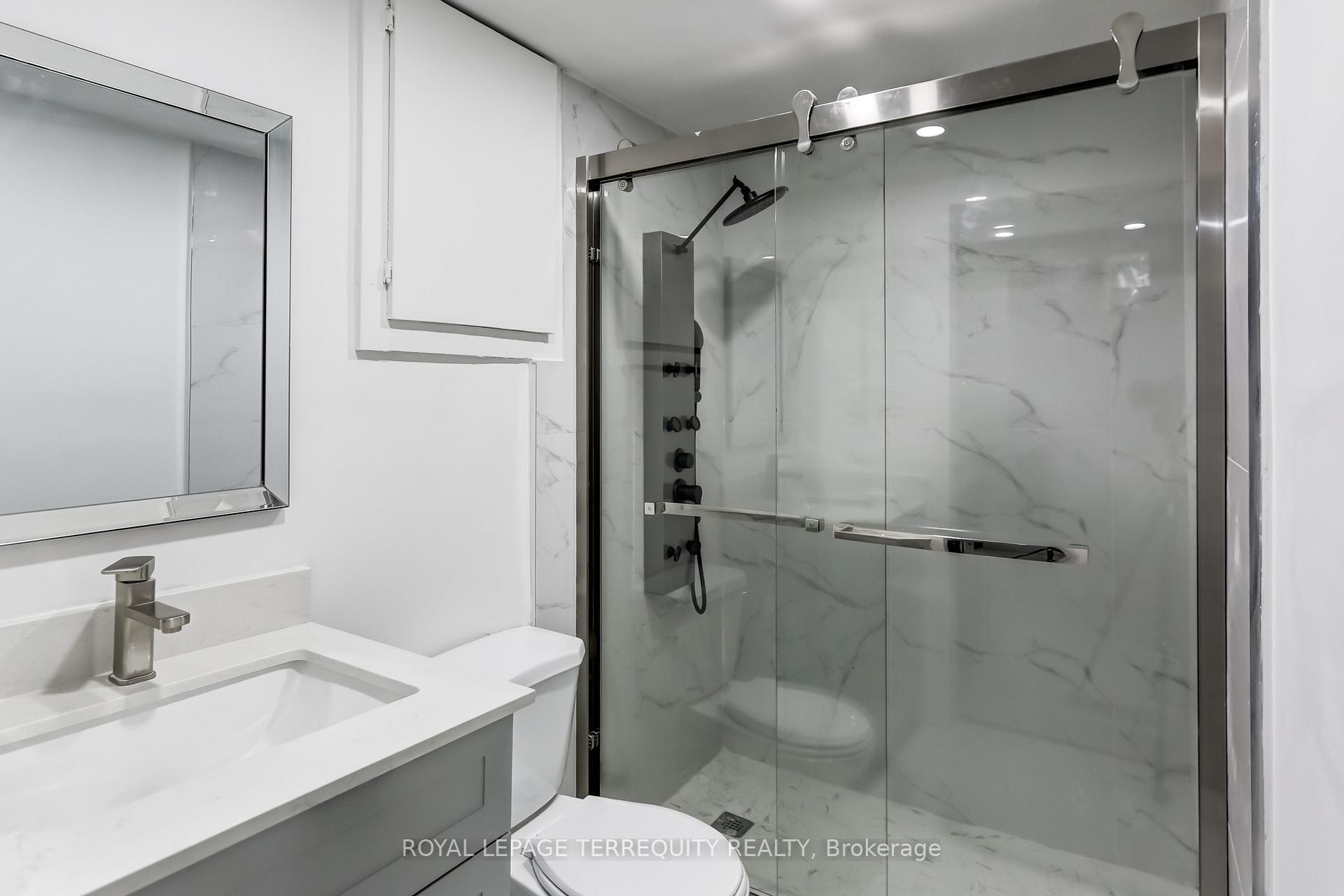Photo 19 of 12 Martindale Crescent, Brampton, Brampton West — HOMEH