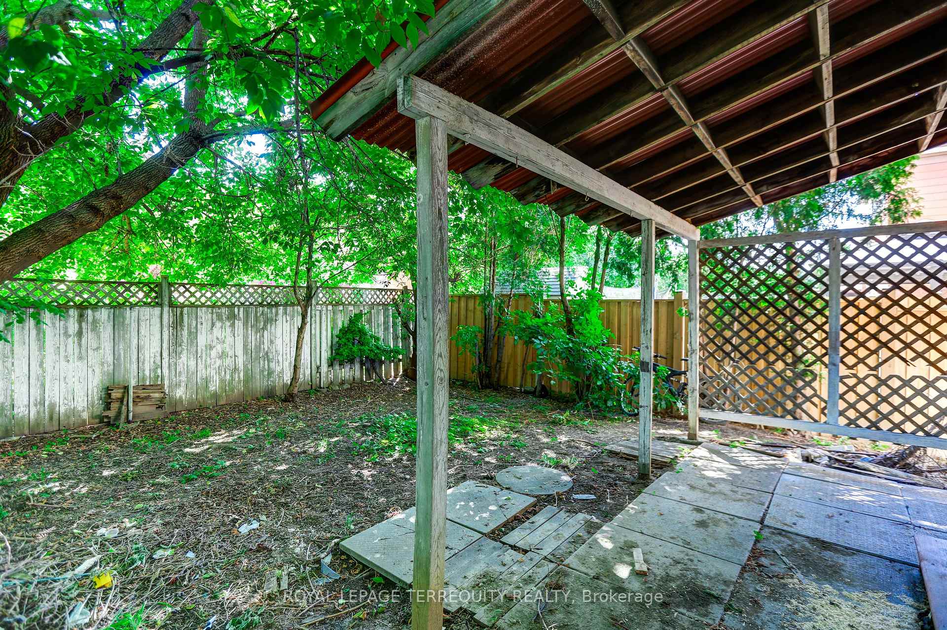 Photo 21 of 12 Martindale Crescent, Brampton, Brampton West — HOMEH