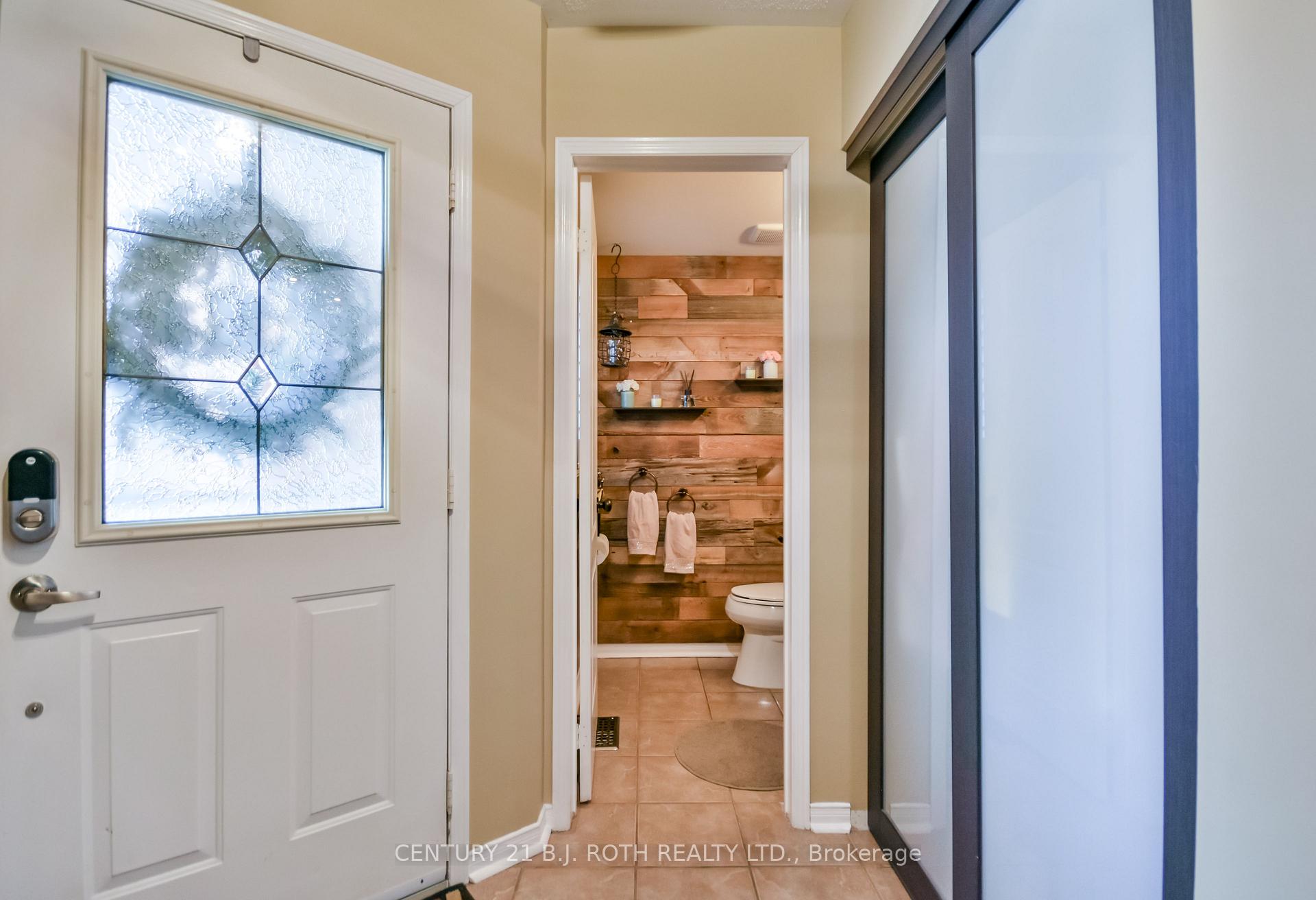 Photo 6 of 8 Bailey Court, Barrie, Allandale — HOMEH