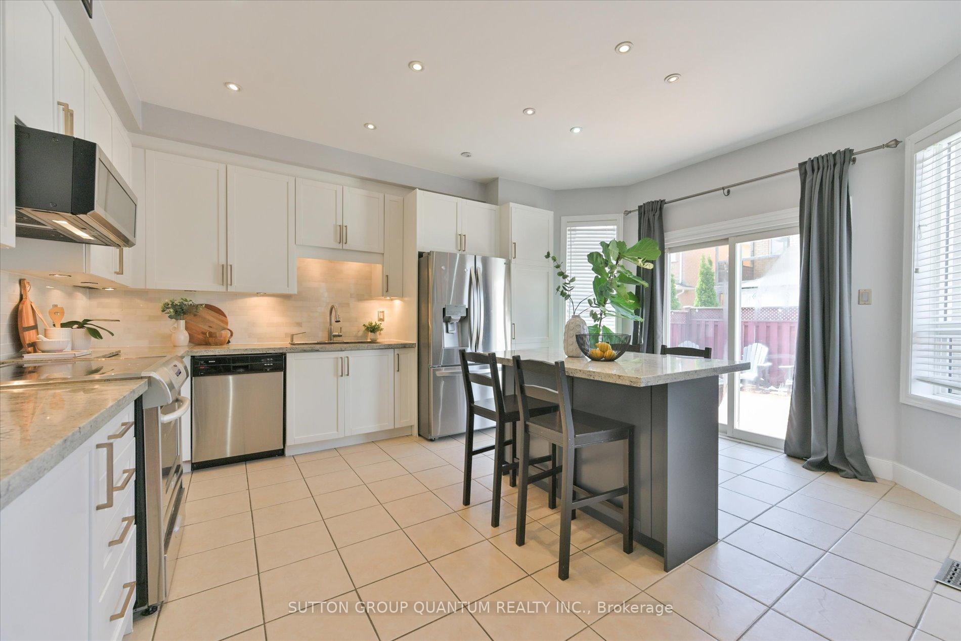 Photo 10 of 115 Fox Hound Crescent, Vaughan, Vellore Village — HOMEH