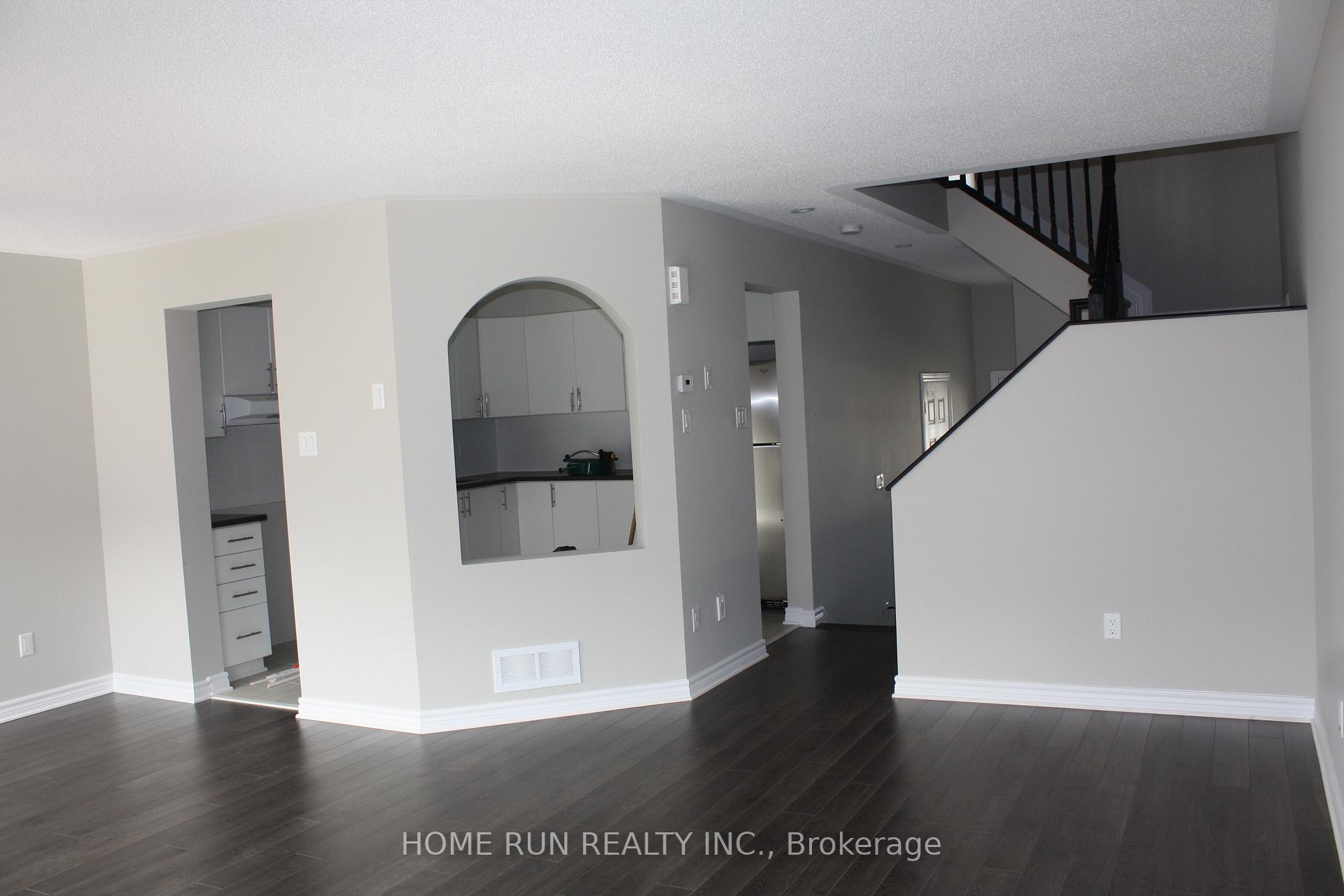 Photo 3 of 230 Mancini Way, Ottawa, Barrhaven - Strandherd — HOMEH