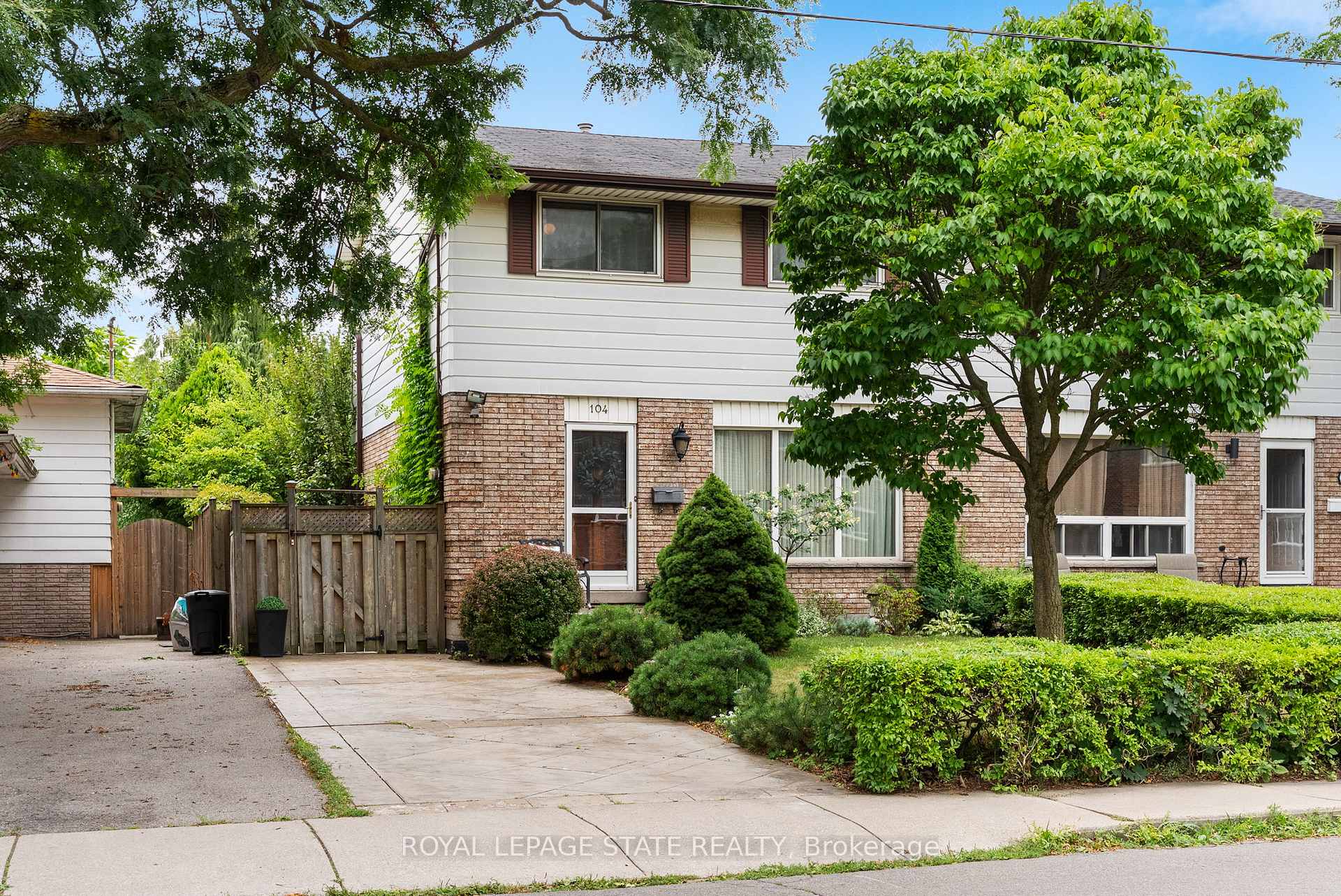 Front of 104 Berkindale Drive