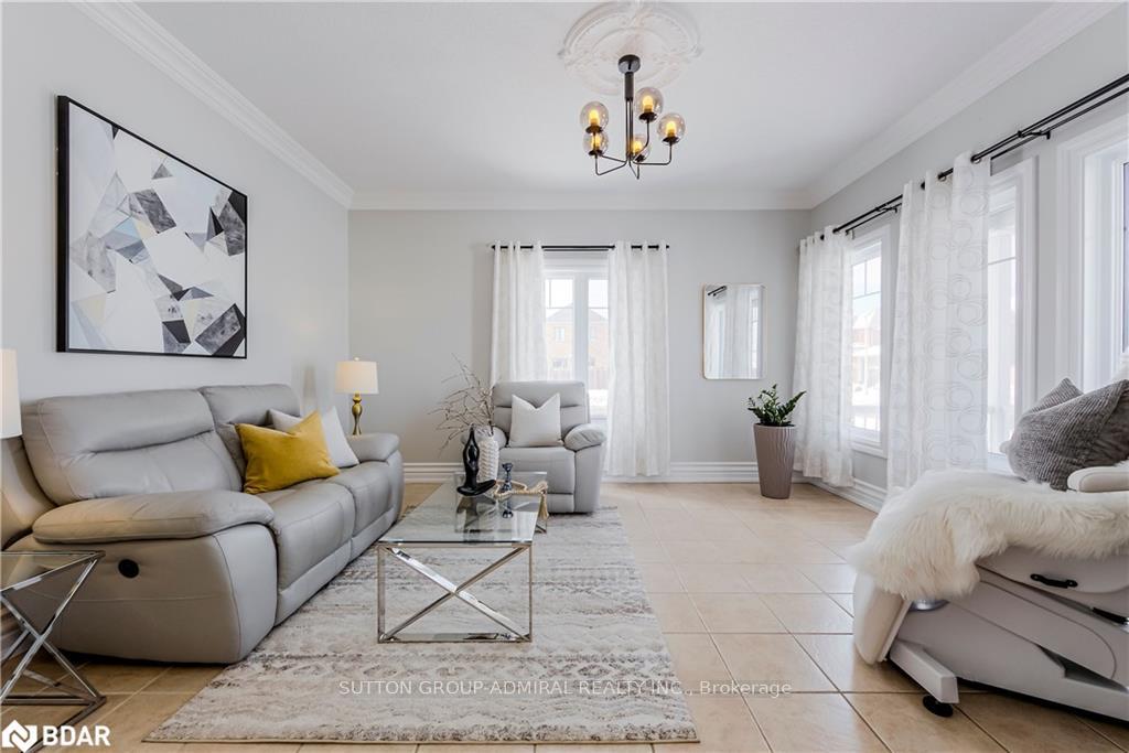 Photo 2 of 88 Edwards Drive, Barrie, Bayshore — HOMEH