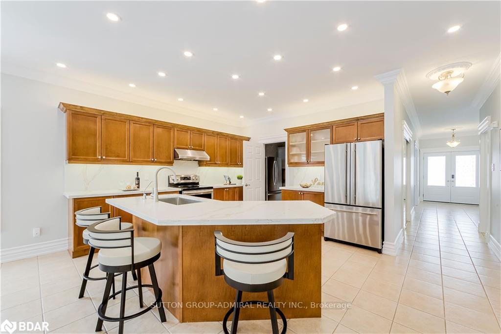 Photo 10 of 88 Edwards Drive, Barrie, Bayshore — HOMEH
