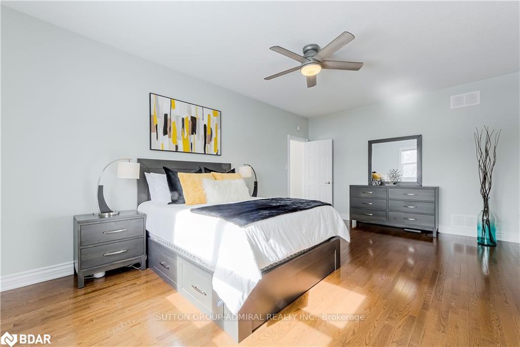 Photo 16 of 88 Edwards Drive, Barrie, Bayshore — HOMEH