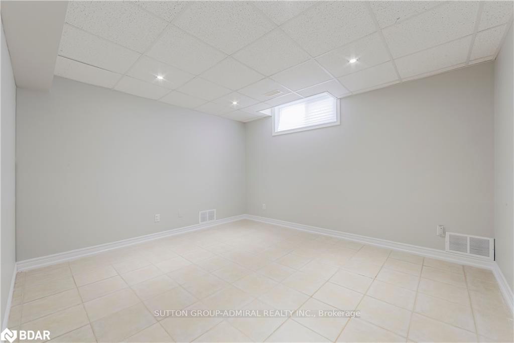 Photo 25 of 88 Edwards Drive, Barrie, Bayshore — HOMEH