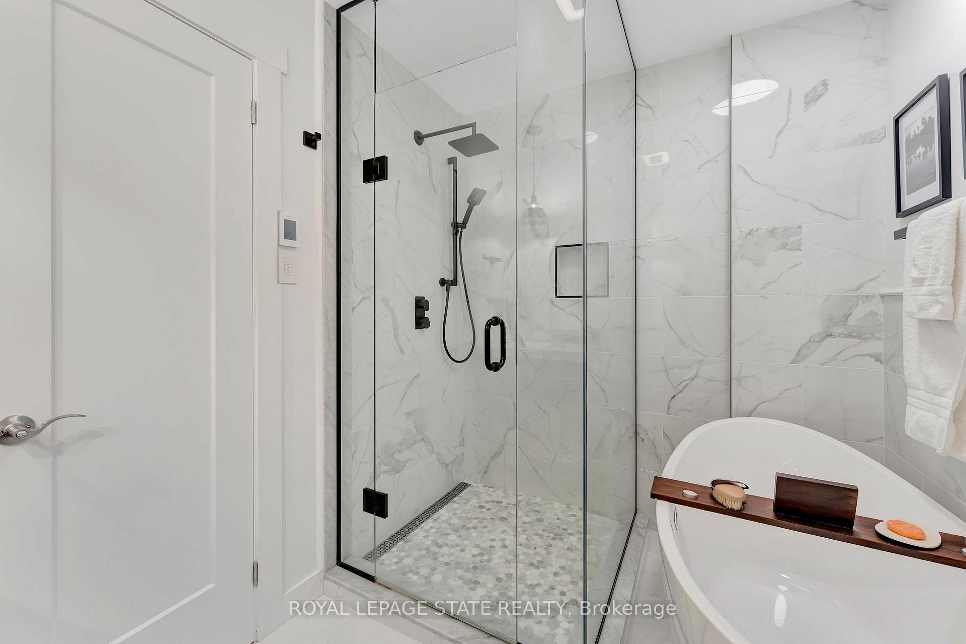 Photo 26 of 1457 Dewbourne Crescent, Burlington, Palmer — HOMEH