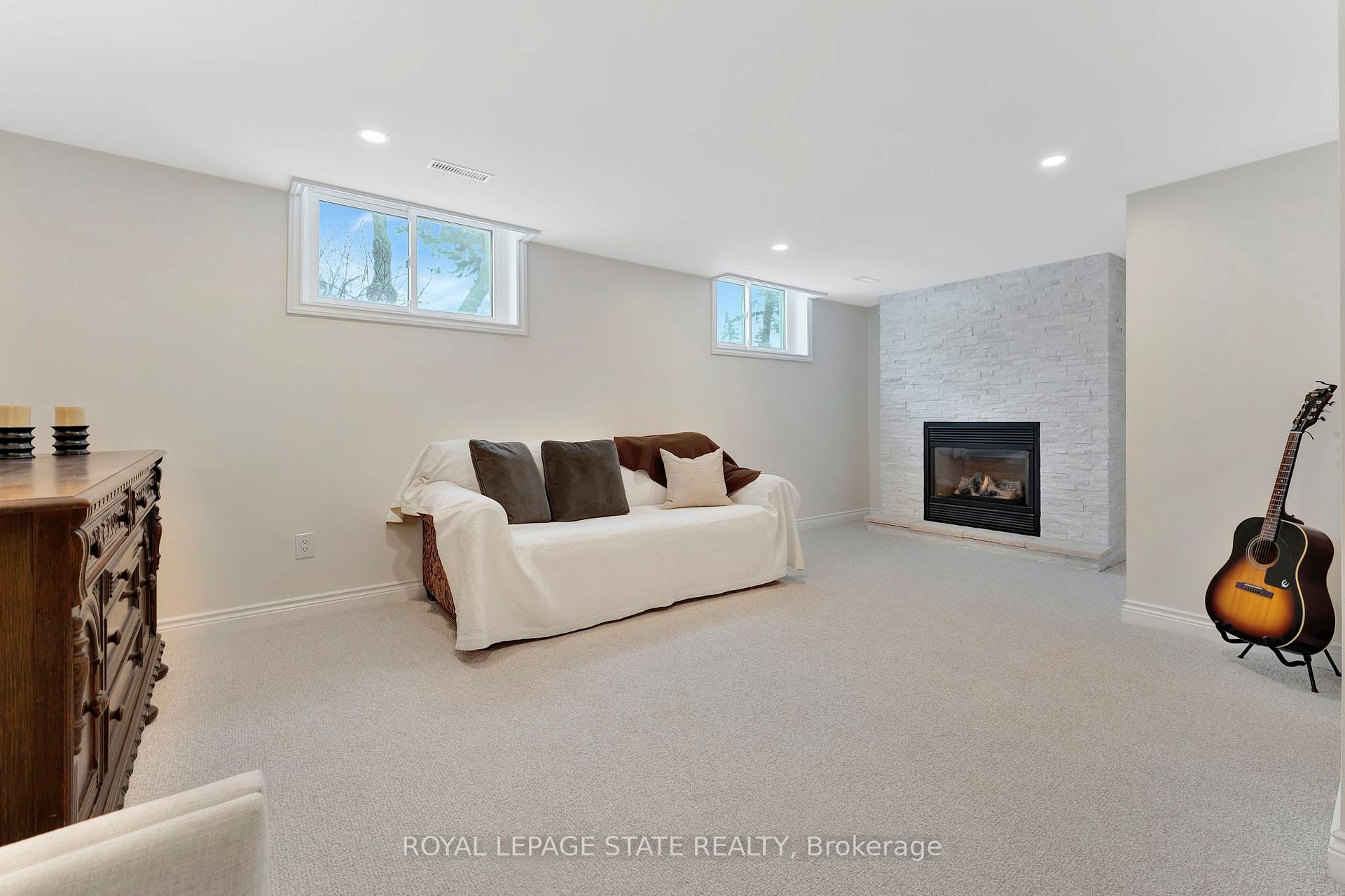 Photo 29 of 1457 Dewbourne Crescent, Burlington, Palmer — HOMEH