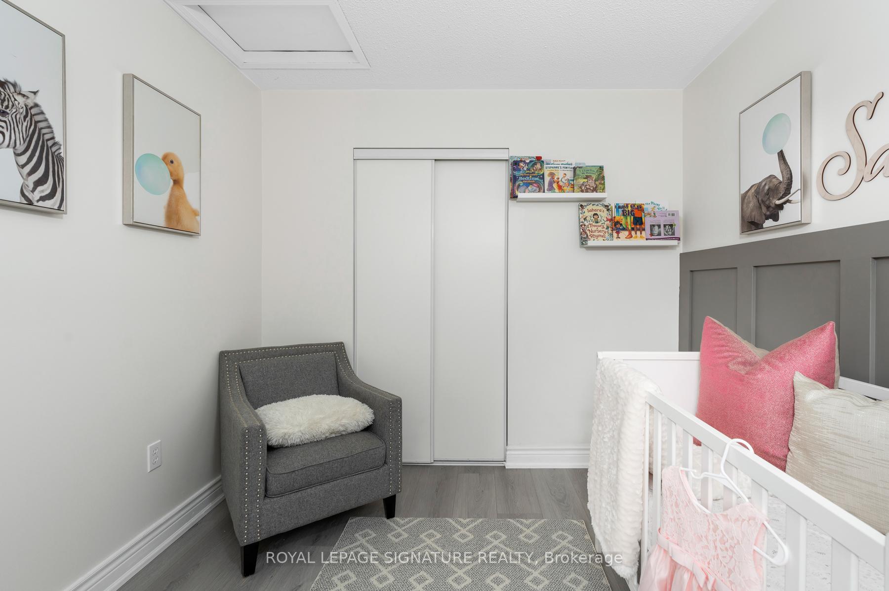 Photo 21 of 34 Denton Circle, Vaughan, Maple — HOMEH