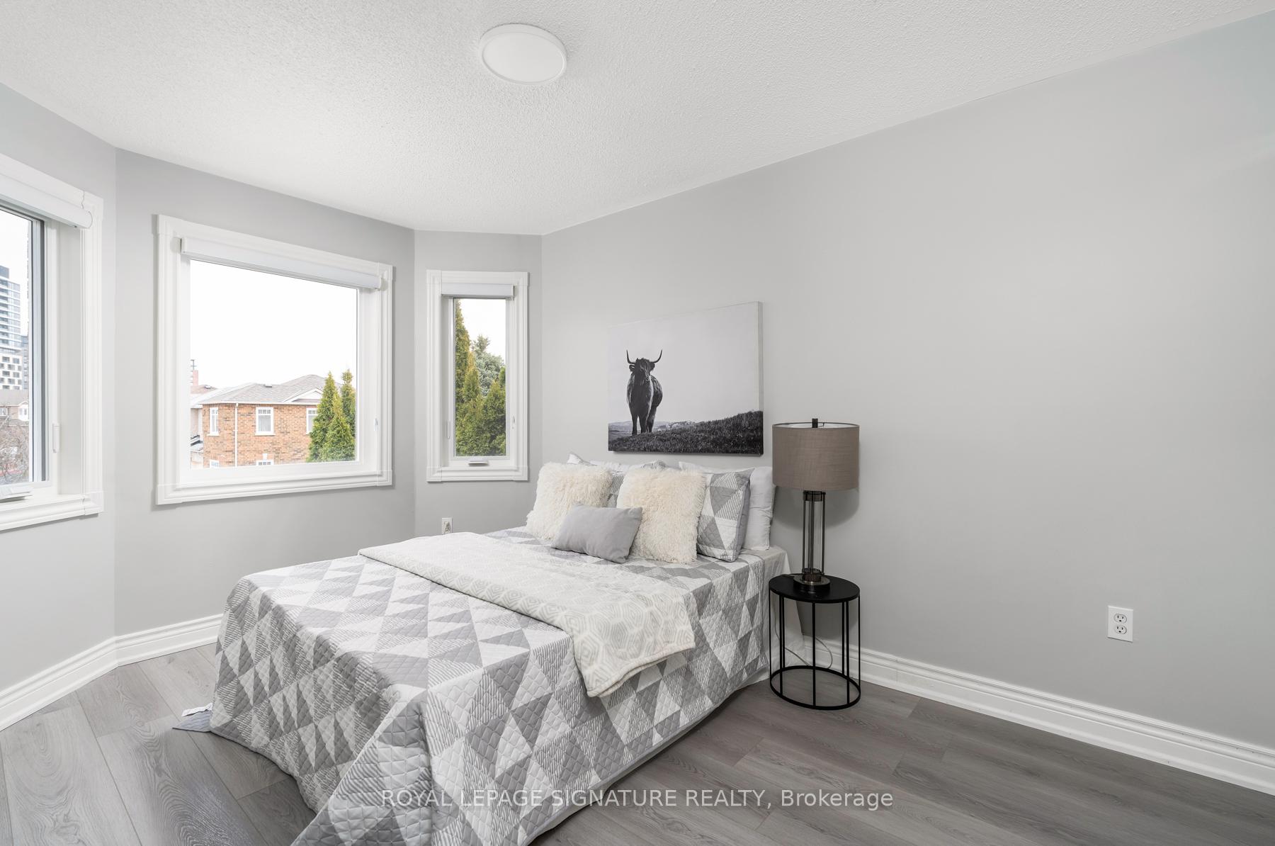 Photo 23 of 34 Denton Circle, Vaughan, Maple — HOMEH