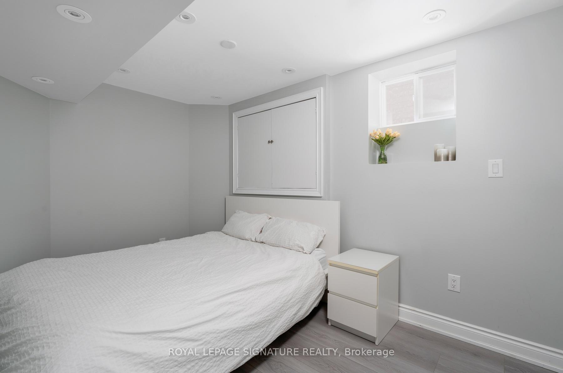 Photo 32 of 34 Denton Circle, Vaughan, Maple — HOMEH