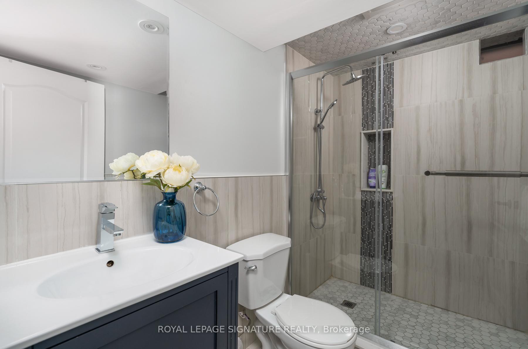 Photo 34 of 34 Denton Circle, Vaughan, Maple — HOMEH